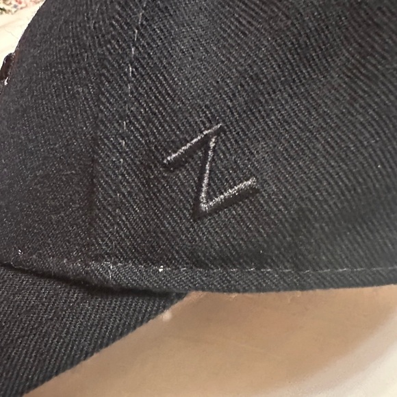 Black on Black Tennessee Volunteers VOLS Cap - Picture 3 of 4